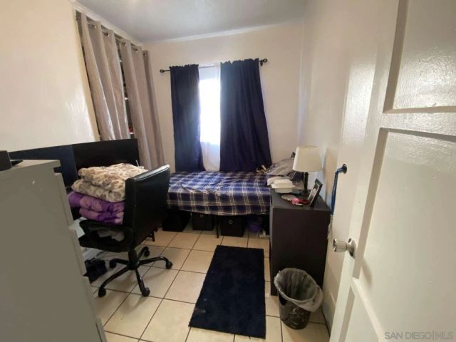 1202 E E 76Th St, Los Angeles, CA 90001