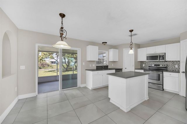 2120 MARISOL LOOP, Kissimmee, FL 34743
