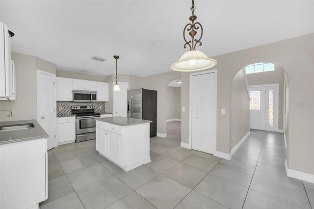 2120 MARISOL LOOP, Kissimmee, FL 34743