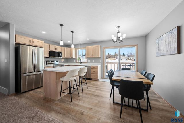 3228 N Yukon Ave Avenue, Sioux Falls, SD 57107