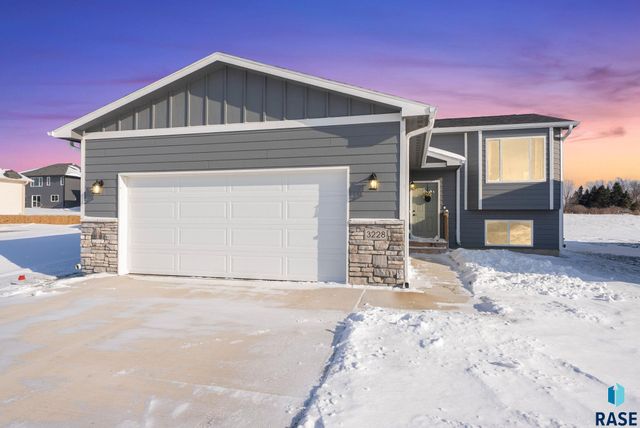 3228 N Yukon Ave Avenue, Sioux Falls, SD 57107