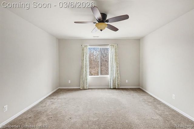 29424 Woodpark Circle, Warren, MI 48092