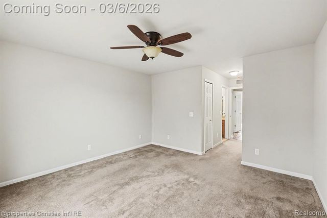 29424 Woodpark Circle, Warren, MI 48092