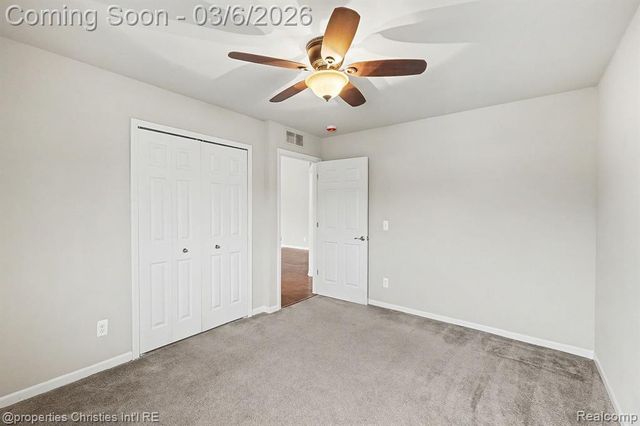 29424 Woodpark Circle, Warren, MI 48092