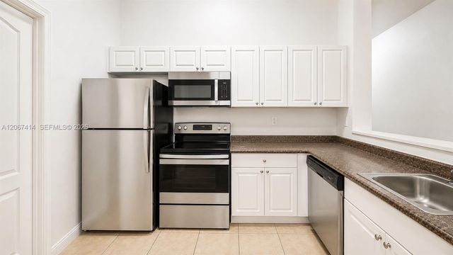 1652 SE 28th Street 200, Homestead, FL 33035