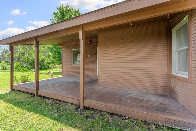 14077 Highway 72, Garfield, AR 72732