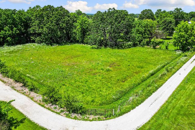 14077 Highway 72, Garfield, AR 72732