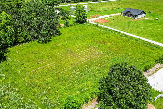 14077 Highway 72, Garfield, AR 72732