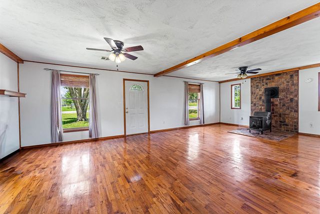 14077 Highway 72, Garfield, AR 72732