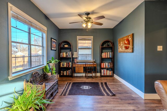 1819 W Woodlawn Ave, San Antonio, TX 78201