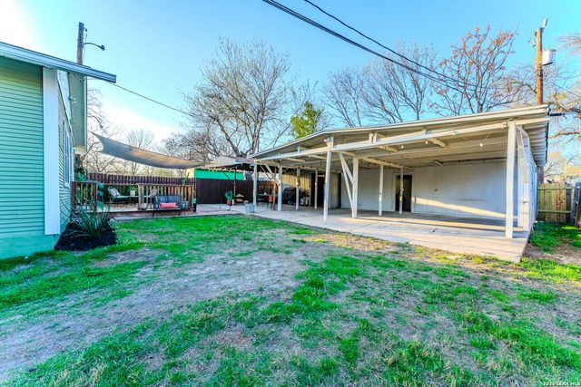 1819 W Woodlawn Ave, San Antonio, TX 78201