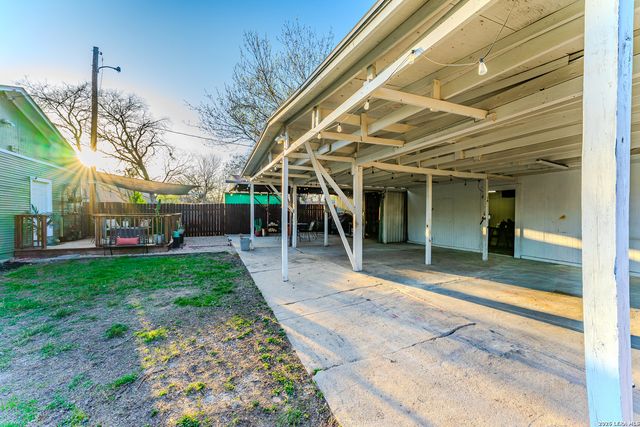 1819 W Woodlawn Ave, San Antonio, TX 78201