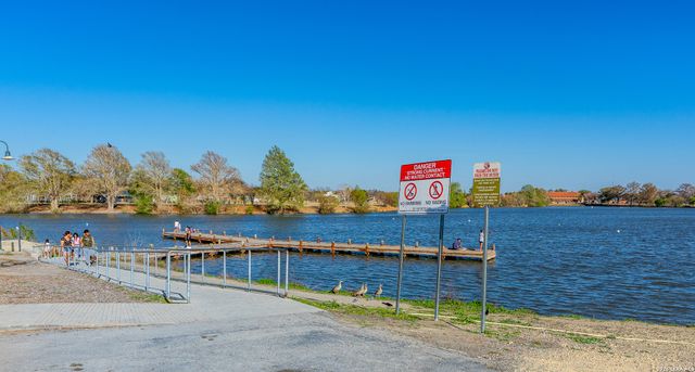 1819 W Woodlawn Ave, San Antonio, TX 78201