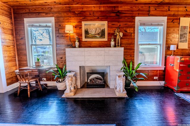 1819 W Woodlawn Ave, San Antonio, TX 78201