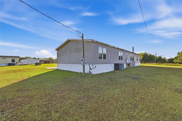 3115 W HIGHWAY 329, Reddick, FL 32686