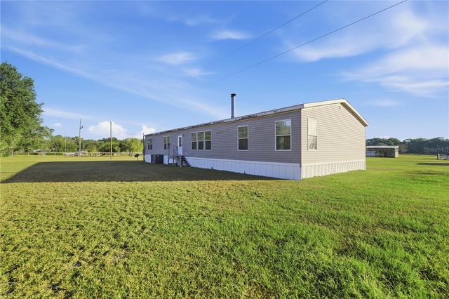 3115 W HIGHWAY 329, Reddick, FL 32686