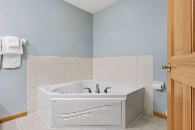 1648 Cohansey Street, Saint Paul, MN 55117