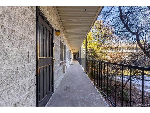 5770 E Warren Ave 213, Denver, CO 80222