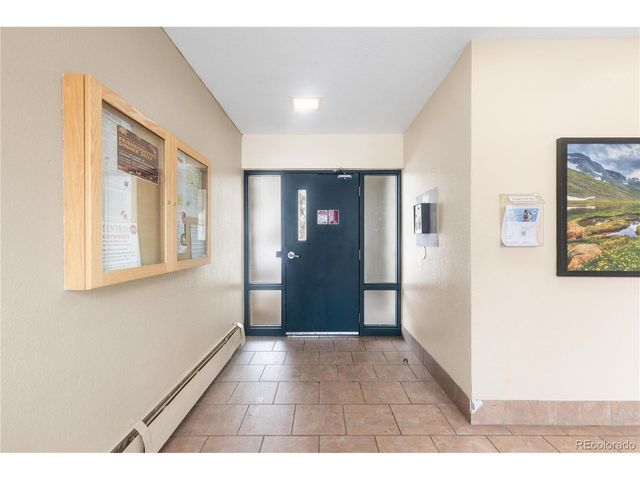 5770 E Warren Ave 213, Denver, CO 80222