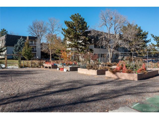 5770 E Warren Ave 213, Denver, CO 80222
