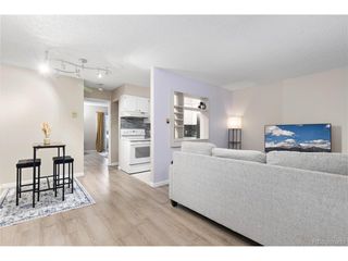 5770 E Warren Ave 213, Denver, CO 80222