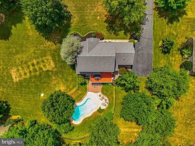 1639 ASHLEY CT, Kutztown, PA 19530