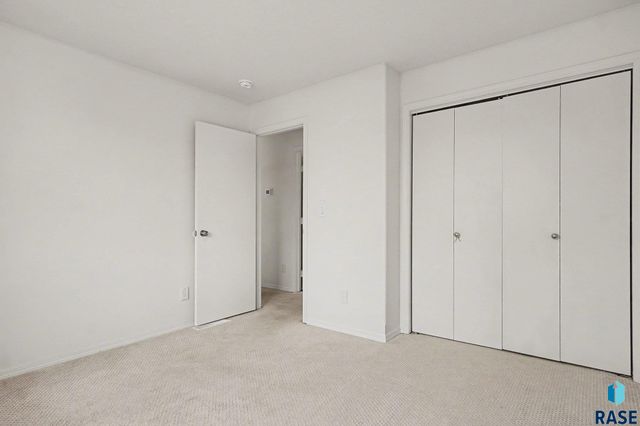 7217 W Strabane St Street, Sioux Falls, SD 57106