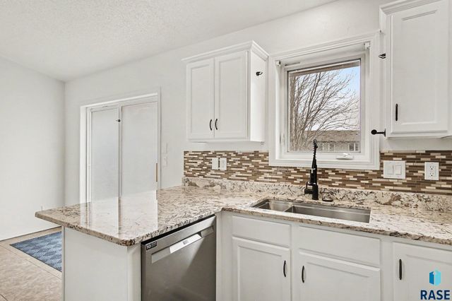 7217 W Strabane St Street, Sioux Falls, SD 57106