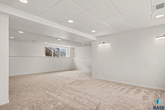 7217 W Strabane St Street, Sioux Falls, SD 57106