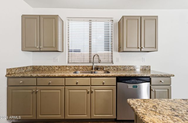 1492 N SADDLE Street N, Gilbert, AZ 85233