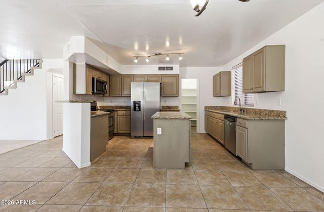 1492 N SADDLE Street N, Gilbert, AZ 85233