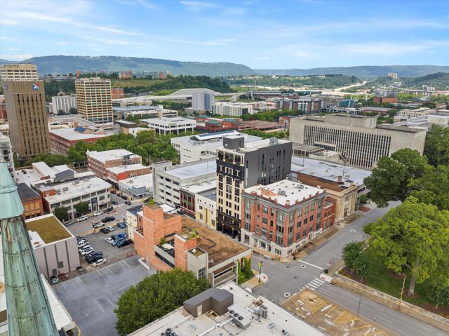 117 E 7th St # 807-B, Chattanooga, TN 37402