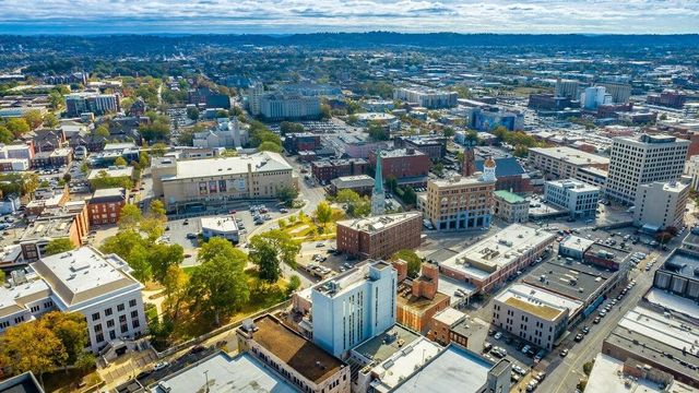 117 E 7th St # 807-B, Chattanooga, TN 37402