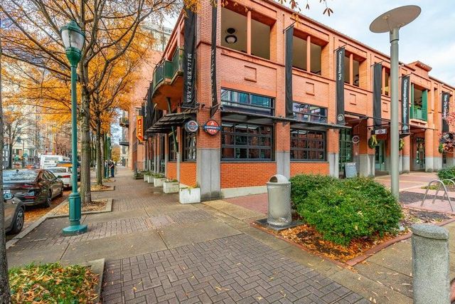 117 E 7th St # 807-B, Chattanooga, TN 37402