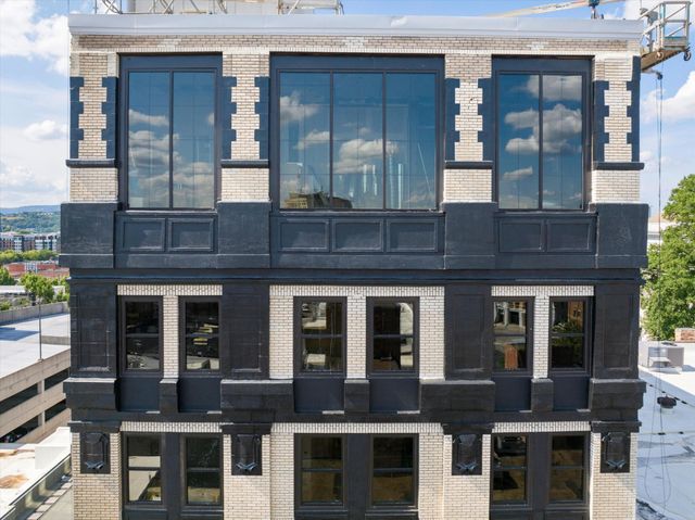 117 E 7th St # 807-B, Chattanooga, TN 37402