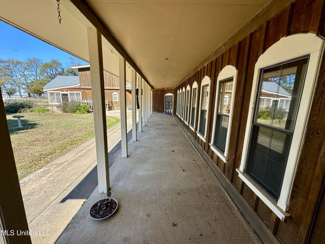 1785 N Bayou Road, Merigold, MS 38759