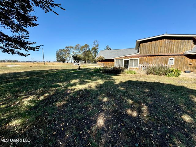 1785 N Bayou Road, Merigold, MS 38759