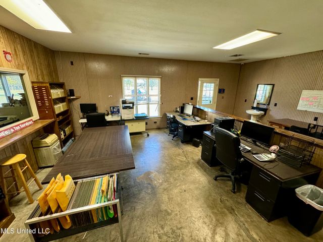 1785 N Bayou Road, Merigold, MS 38759