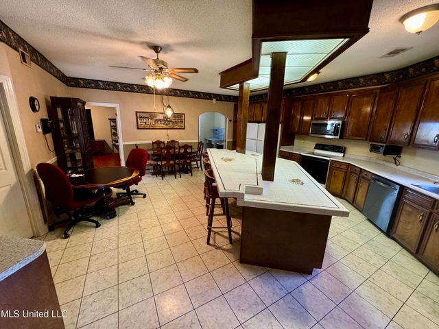 1785 N Bayou Road, Merigold, MS 38759