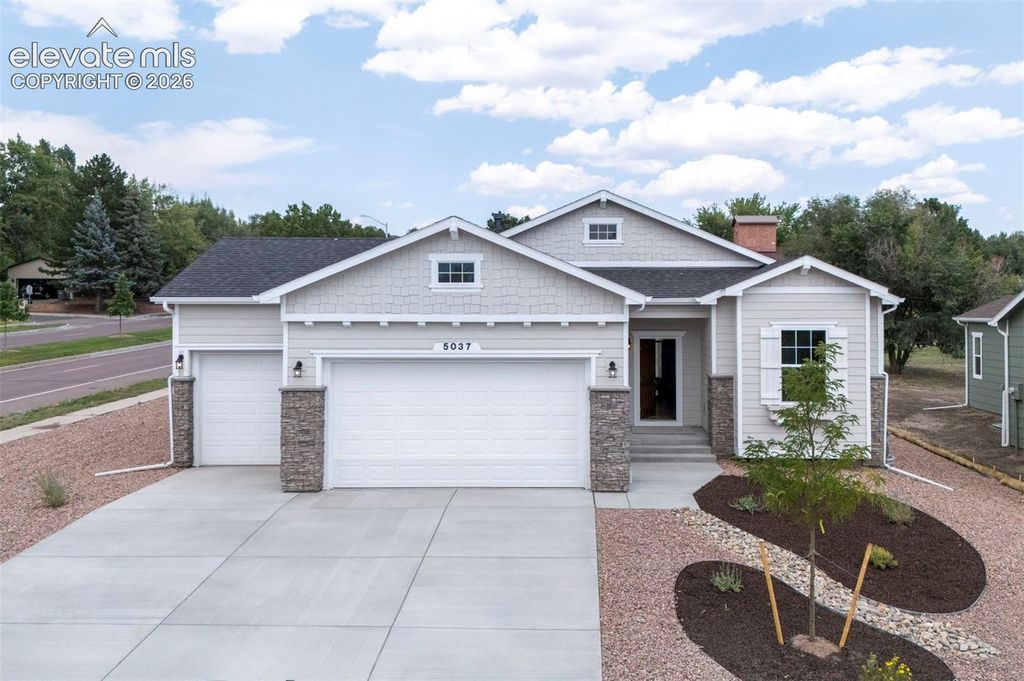 5037 Crestwood Drive, Colorado Springs, CO 80918 — exterior