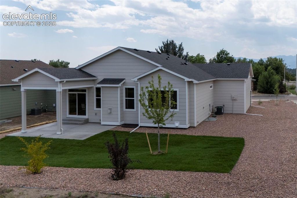 5037 Crestwood Drive, Colorado Springs, CO 80918 — photo 4