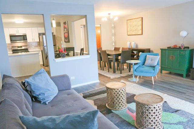 6526 W Irving Park Road 608, Chicago, IL 60634