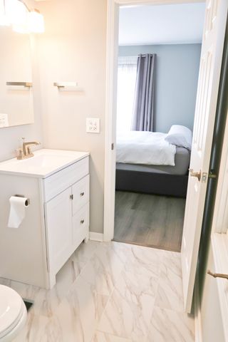 6526 W Irving Park Road 608, Chicago, IL 60634