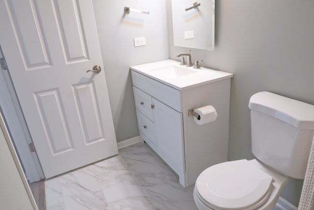 6526 W Irving Park Road 608, Chicago, IL 60634