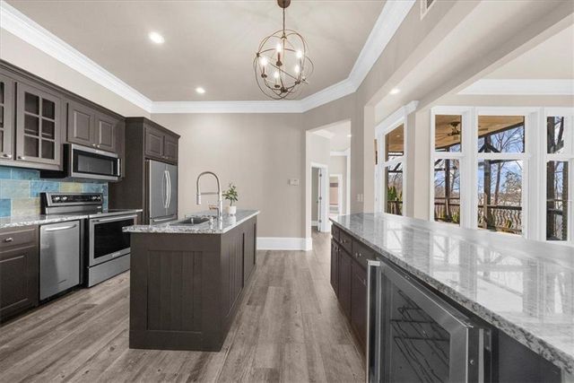 5610 Point West Drive, Oakwood, GA 30566