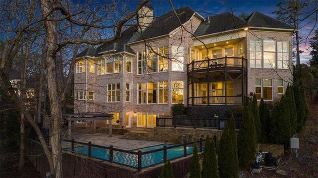 5610 Point West Drive, Oakwood, GA 30566