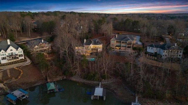 5610 Point West Drive, Oakwood, GA 30566