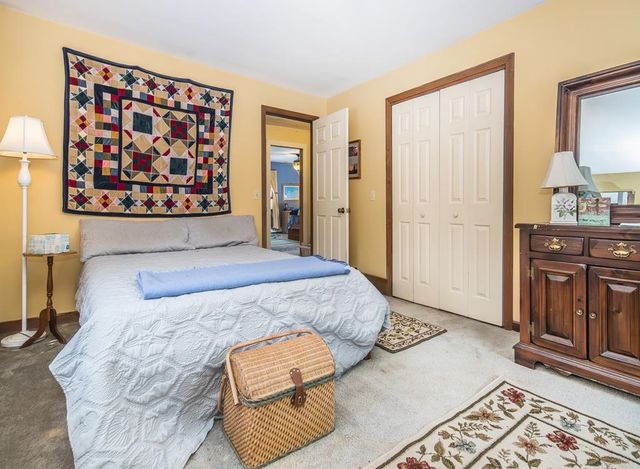 60 Irish Lane, Wallingford, VT 05773