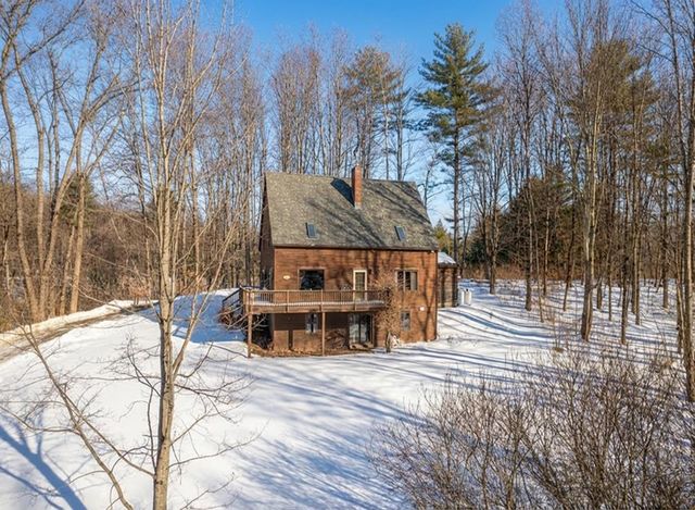 60 Irish Lane, Wallingford, VT 05773