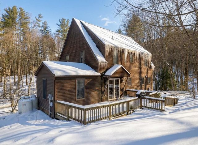 60 Irish Lane, Wallingford, VT 05773